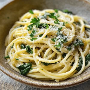 If you're searching for a comforting and delectable dish that embodies the essence of home-cooked meals, look no further than Garlic Parmesan Wonderland Pasta. This delightful recipe combines the rich, savory flavors of garlic and Parmesan cheese with a creamy sauce that envelops the pasta, making it an ideal choice for any occasion. Whether you're whipping up a quick weeknight dinner or preparing a cozy gathering with friends and family, this pasta dish is sure to impress.